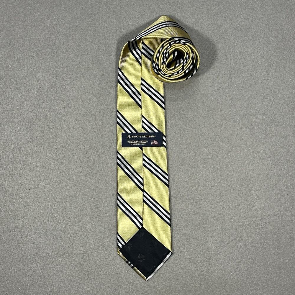 Brooks Brothers 100% Silk Tie Yellow Navy Stripe Made in USA
